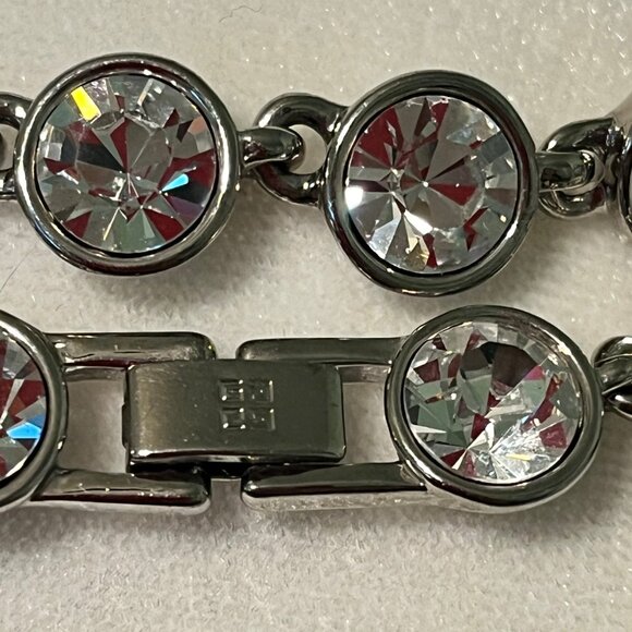 Givenchy Brilliant Chain Link Crystal Necklace By Givenchy - Picture 4 of 15